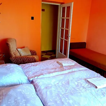 Guest house Tornacos Haz 3*